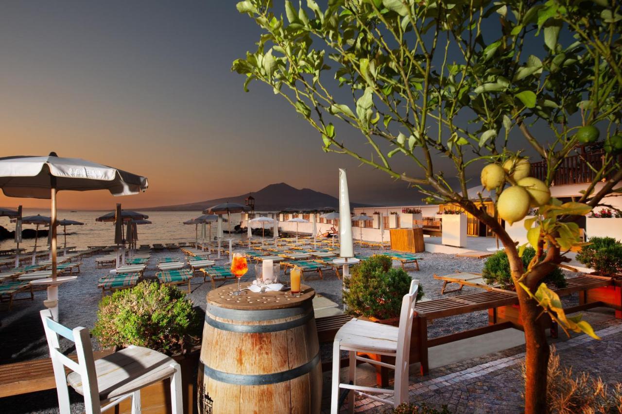 La Fornace Relais & Spa Castellammare di Stabia Bagian luar foto