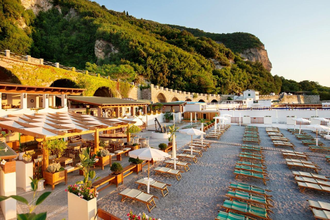 La Fornace Relais & Spa Castellammare di Stabia Bagian luar foto